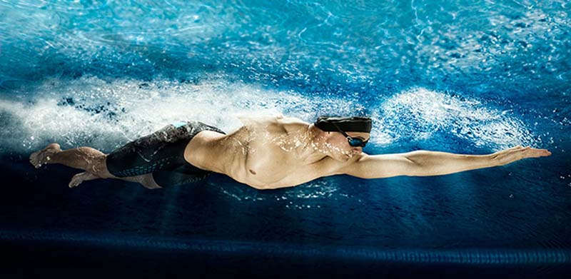 Bơi lội giúp nam giới tăng cường thể lực và vóc dáng