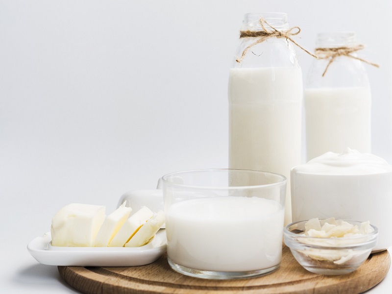 Sử dụng sữa tươi không đường để chăm sóc da là phương pháp khá phổ biến