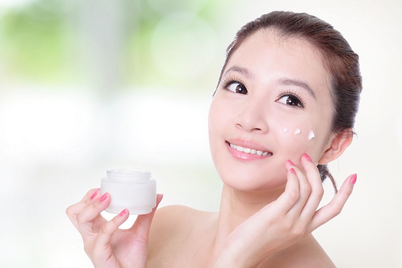 Sử dụng kem dưỡng da mặt đúng cách để đạt hiệu quả tối ưu nhất