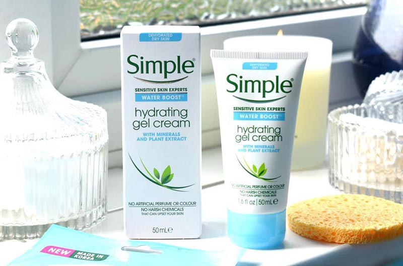 Kem dưỡng ẩm Simple Water Boost Hydrating Gel Cream phù hợp với làn da khô