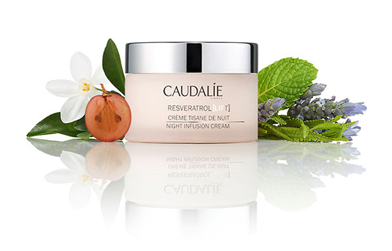 Caudalie là Caudalie Resveratrol Lift Night Infusion là sản phẩm cấp ẩm, chăm sóc da toàn diện