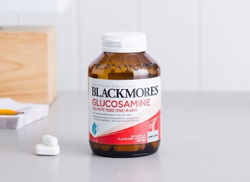 Viên uống Blackmores Glucosamine giúp hỗ trợ điều trị khô khớp hiệu quả