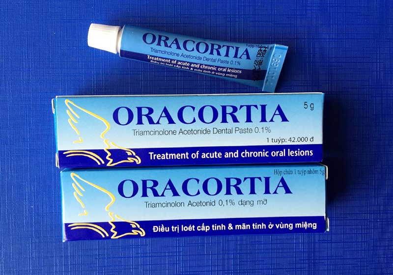 Thuốc nhiệt miệng Oracortia được đánh giá cao