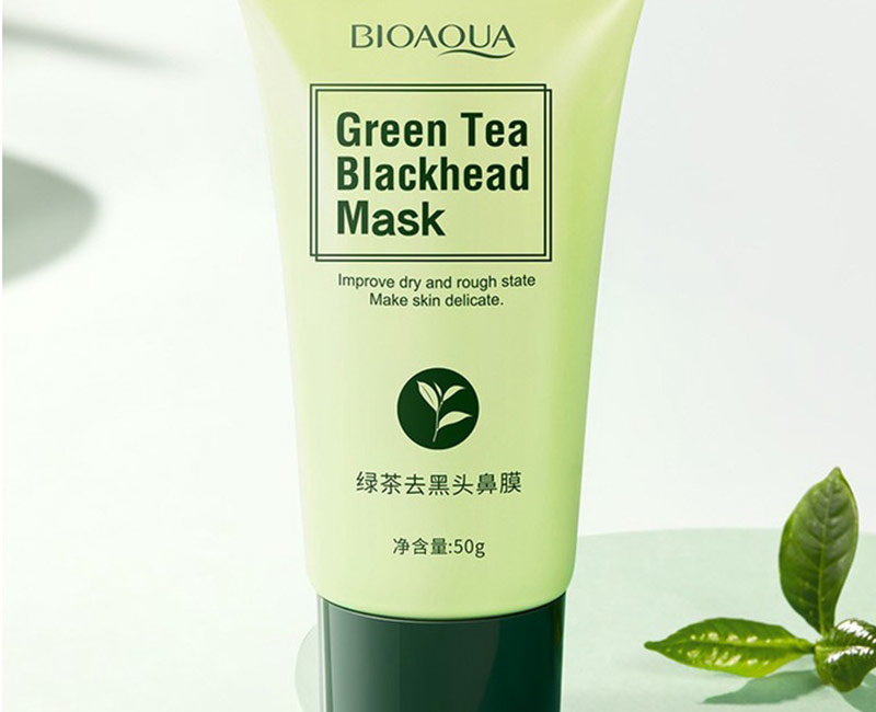Tinh chất trà xanh có trong kem Bioaqua giúp làm giảm mụn hiệu quả