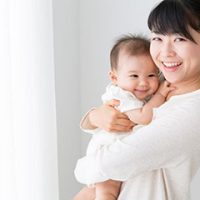 [Tư Vấn] Phụ Nữ Đang Cho Con Bú Uống Collagen Được Không?