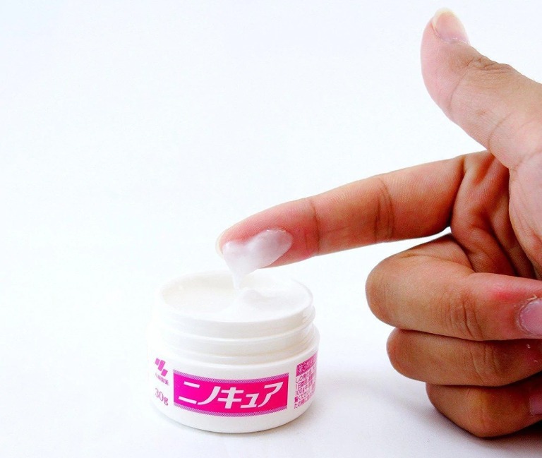 Điều trị bệnh viêm nang lông bằng kem Kobayashi Nino Cure Skin Cream