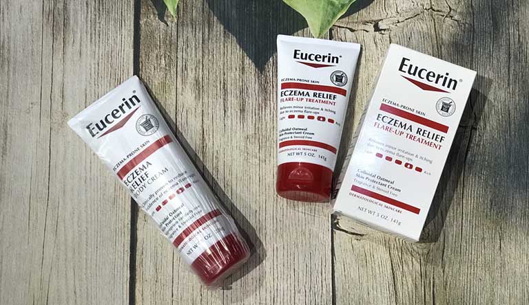Hỗ trợ cải thiện triệu chứng của bệnh chàm môi bằng kem bôi ngoài Eucerin Eczema Relief