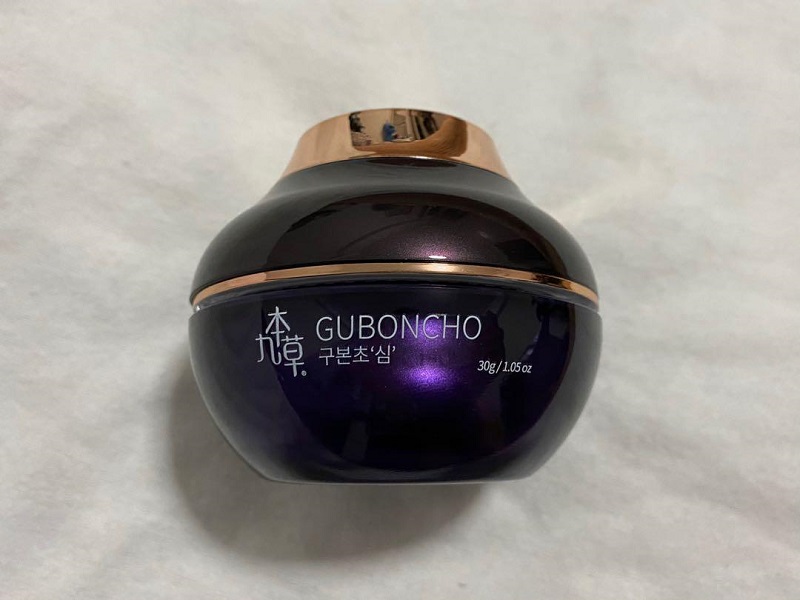 Guboncho Night Cream có chứa đông trùng hạ thảo và hồng sâm Hàn Quốc