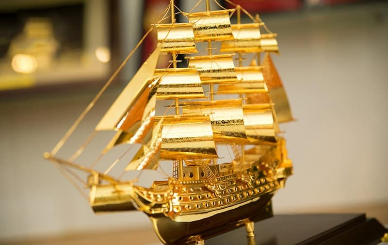 Mô hình thuyền buồm - Kinh doanh quà tặng doanh nghiệp phù hợp