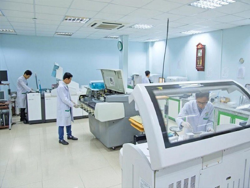 Máy móc, thiết bị và cơ sở vật chất của bệnh viện hiện đại
