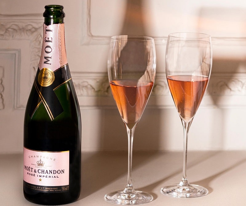 Rượu Champagne của Pháp vô cùng nổi tiếng