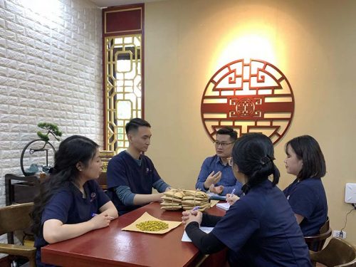 Bác sĩ Trần Hải Long không ngừng học tập, cống hiến cho nền YHCT